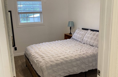 Comanche Other | Cozy Country Home 5 min from Proctor Lake and Par Country Club.