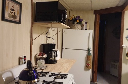 Whitney Point Bed & Breakfast | Cozy Country Private Apartment