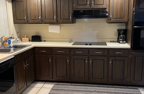 Benton House | Cozy country setting minutes from Rend Lake