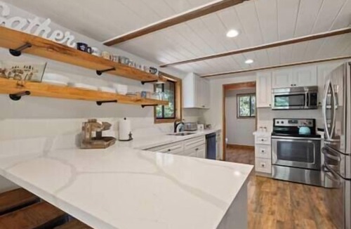 Twain Harte House | Cozy Couples Getaway