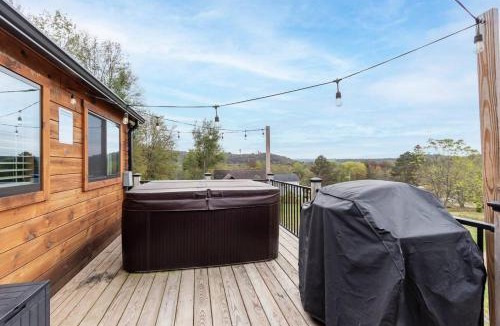 Flinton House | cozy couples getaway, Hot tub