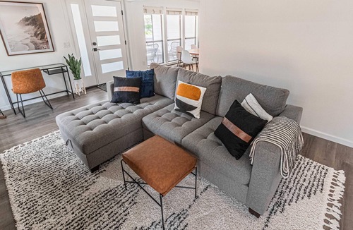 Seaside Cottage | Cozy Cove Cottage