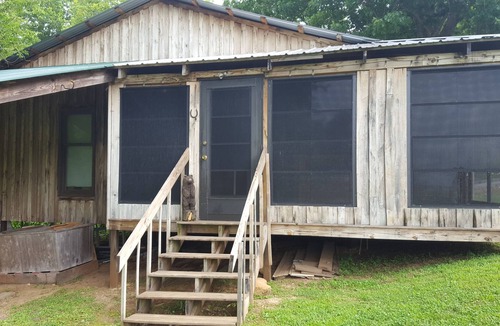 Cheatham County Cabin | Cozy Cowboy Cool Cabin