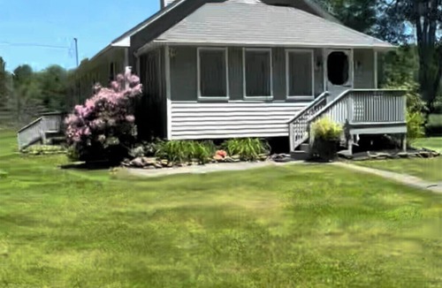 Forestburgh House | Cozy Creek House in Forestburgh