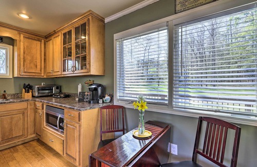 Thomaston Cabin | Cozy Creekside Cabin w/Grill: Fish & Explore!