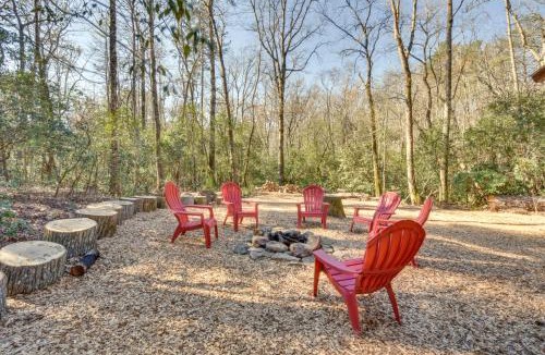 Sautee Nacoochee House | Cozy Creekside Mountain Escape w/Hot Tub!