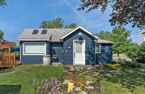 Consecon House | Cozy Creekside Retreat in PEC Wine Country