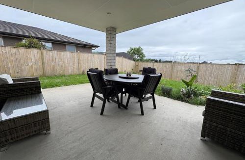 Pokeno House | Cozy Crescent