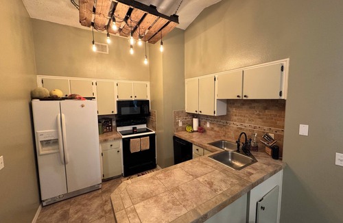 Crystal River House | Cozy Crystal River - Entire House - 90 day minimum