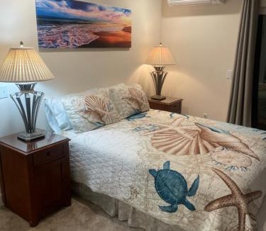 Kaneohe House | Cozy Custom Vacation Home