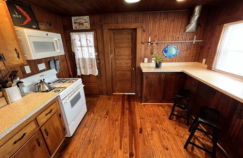 Nags Head Cottage | Cozy Cute Historic Sea Spray Cottage #1