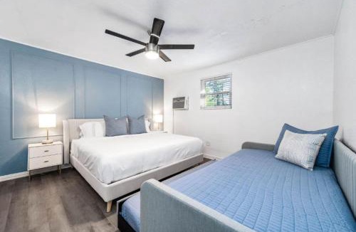 Cypress House | Cozy Cute Home 2BD and 1BR