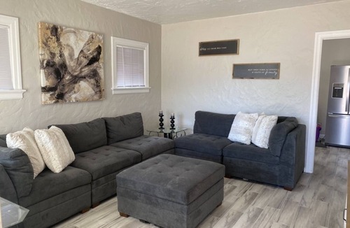 Salinas House | Cozy cute two bedroom house