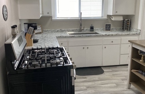 Salinas House | Cozy cute two bedroom house