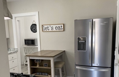 Salinas House | Cozy cute two bedroom house