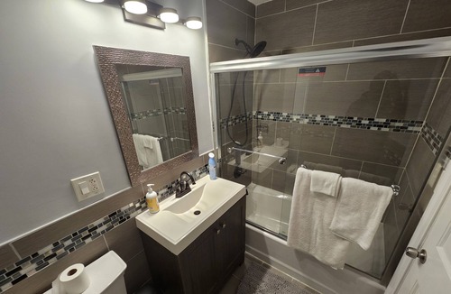 Hempstead Apartment | Cozy Deluxe Suite