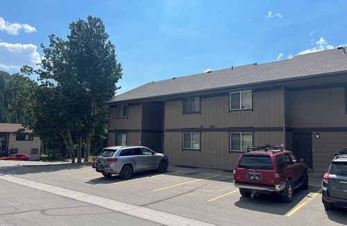 Dillon Condo | Cozy Dillon Condo with Pool, Hot Tub & Year-Round Recreation — Dog Friendly