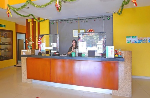 Jakarta House | Cozy Double Escape W/Free WiFi and Parking