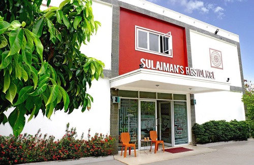 Padang House | Cozy Double Escape W/Free WiFi and Parking
