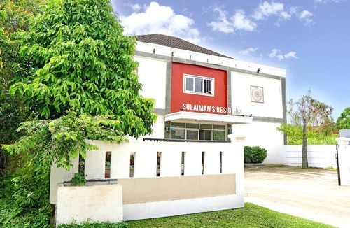 Padang House | Cozy Double Escape W/Free WiFi and Parking