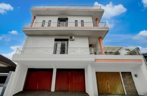 Beji House | Cozy Double Escape with Free WiFi and Parking
