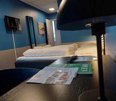 Sæby Hotel | Cozy Double Room 3 on pedestrian street Saeby