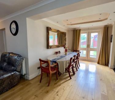 Heath House | Cozy Double Room Stay