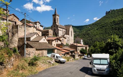 Millau Apartment | Cozy Dourbie terrasse fibre tv parking
