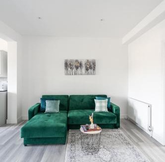 Rochester East Ward Apartment | Cozy Downtown Apartment