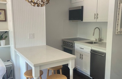 Downtown Apartment | Cozy Downtown Aspen Studio