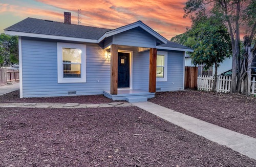 Merced Cottage | Cozy Downtown Cottage