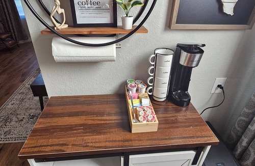 Near East Side House | Cozy Downtown Duplex