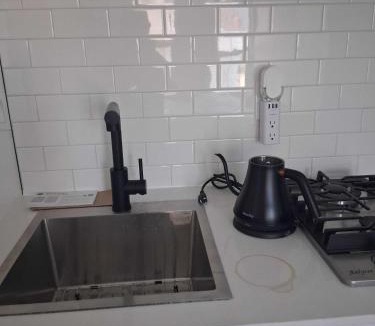 Westlake South Apartment | Cozy Downtown LA Studio Apartment