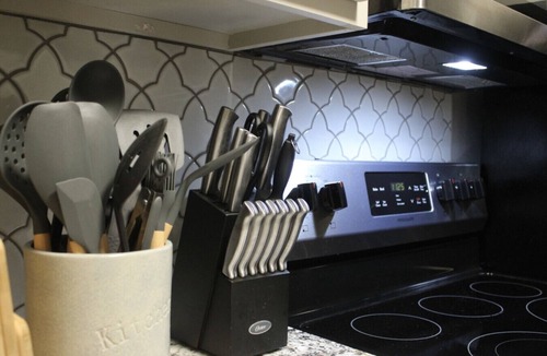 Downtown Little Rock Apartment | Cozy Downtown Retreat: Little Rock| Capitol| Parks