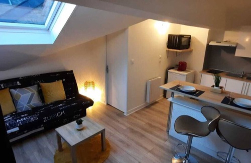 Charleville-Mezieres Apartment | Cozy Du Moulin Appt⭐️100m place Ducale⭐️wifi / Netflix