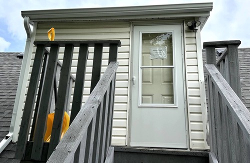 Winnipeg Apartment | Cozy Duplex 2nd floor suite