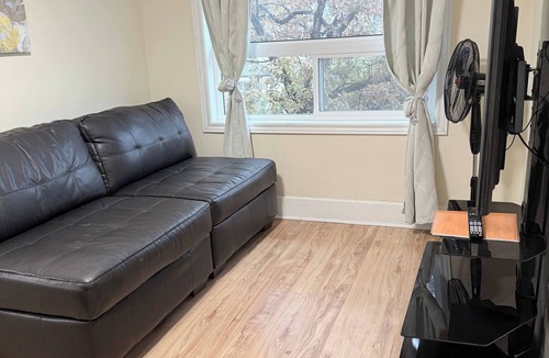 Winnipeg Apartment | Cozy Duplex 2nd floor suite