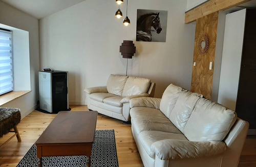 Uxegney Apartment | Cozy duplex apartment