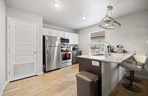 Fort Smith House | Cozy Duplex Convenient Near Attractions