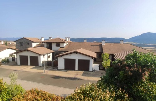 Badaguas Apartment | Cozy duplex for 8 in Jaca