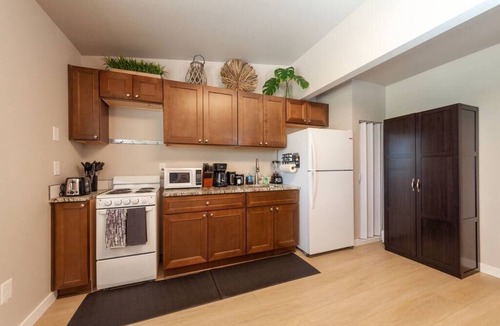 Valley House | Cozy Duplex Unit - Beautiful Lake Views!