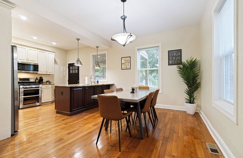 Point Breeze House | Cozy East End Convenient Getaway
