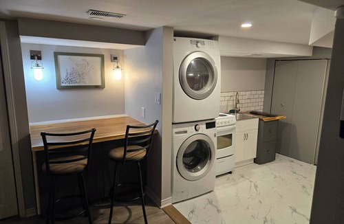 Belleville Apartment | Cozy East Hill 2026!