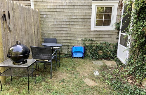 Chilmark Apartment | Cozy efficiency apartment/heated pool