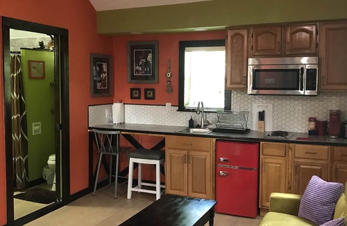 Downtown San Antonio Apartment | Cozy Efficiency Studio/B near DownTown
