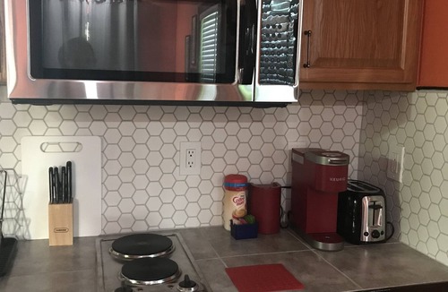 Downtown San Antonio Apartment | Cozy Efficiency Studio/B near DownTown