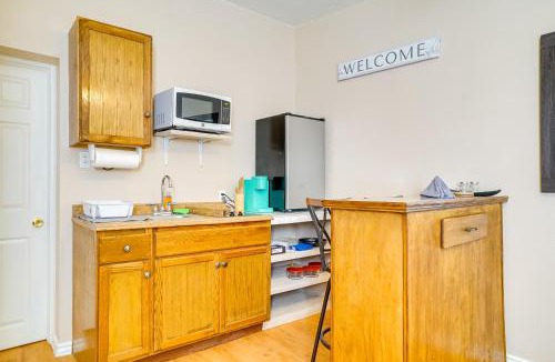 Downtown El Paso Apartment | Cozy El Paso Studio Rental about 7 Mi to Fort Bliss!