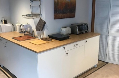 Elliot Lake Apartment | Cozy Elegant Nest