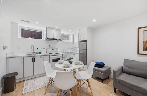 Pickering Apartment | Cozy Entire Apartment - Quiet & Privacy