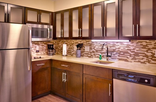 Cheyenne Condo | Cozy, Equipped, Spacious | Suite with FREE Breakfast, Hot Tub Access